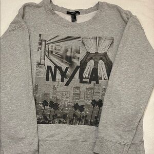 Forever 21 Gray and Black Crewneck Sweatshirt - Large